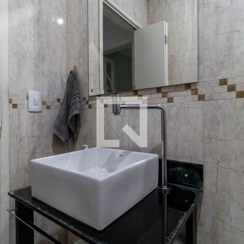 Casa à venda com 120m², 4 quartos e 2 vagas Casa à venda com 120m², 4 quartos e 2 vagasLavabo