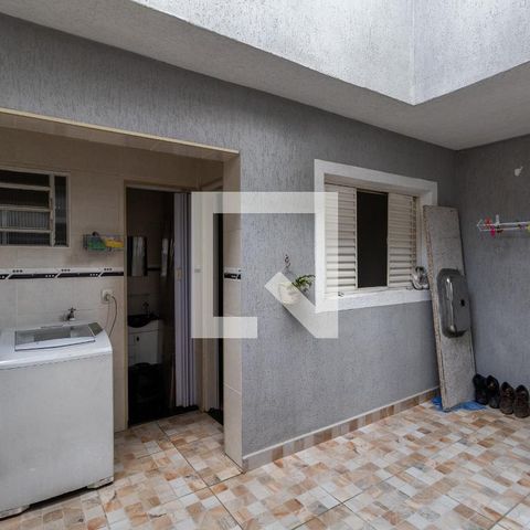 Casa à venda com 120m², 4 quartos e 2 vagas Casa à venda com 120m², 4 quartos e 2 vagasÁrea de Serviço