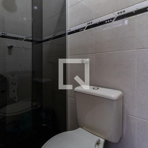 Casa à venda com 120m², 4 quartos e 2 vagas Casa à venda com 120m², 4 quartos e 2 vagasBanheiro de Serviço