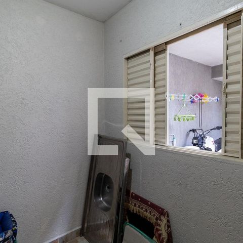 Casa à venda com 120m², 4 quartos e 2 vagas Casa à venda com 120m², 4 quartos e 2 vagasQuarto de Serviço