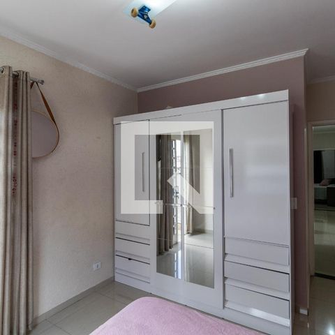 Casa à venda com 120m², 4 quartos e 2 vagas Casa à venda com 120m², 4 quartos e 2 vagasQuarto 3