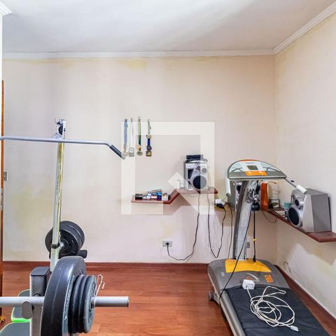 Casa à venda com 221m², 3 quartos e 6 vagas Casa à venda com 221m², 3 quartos e 6 vagasQuarto 02