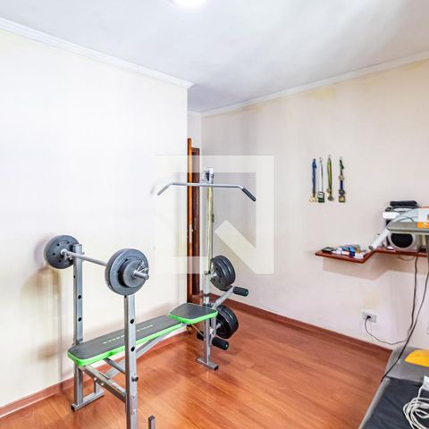 Casa à venda com 221m², 3 quartos e 6 vagas Casa à venda com 221m², 3 quartos e 6 vagasQuarto 02