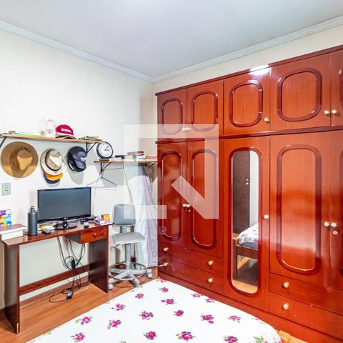 Casa à venda com 221m², 3 quartos e 6 vagas Casa à venda com 221m², 3 quartos e 6 vagasQuarto 01