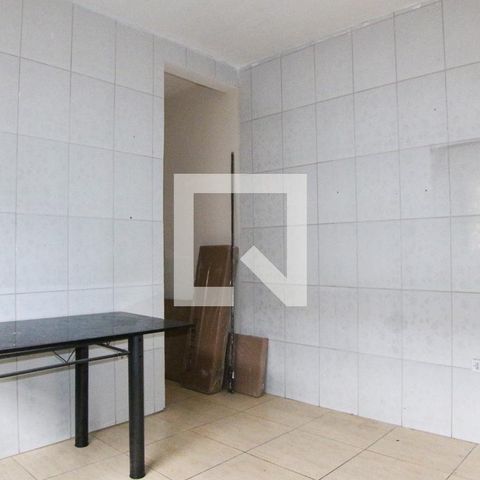 Casa à venda com 300m², 2 quartos e 2 vagas Casa à venda com 300m², 2 quartos e 2 vagasCozinha
