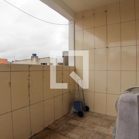 Casa à venda com 300m², 2 quartos e 2 vagas Casa à venda com 300m², 2 quartos e 2 vagasÁrea de Serviço
