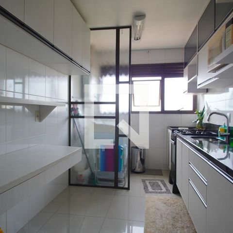 Apartamento à venda com 85m², 2 quartos e 2 vagasCozinha