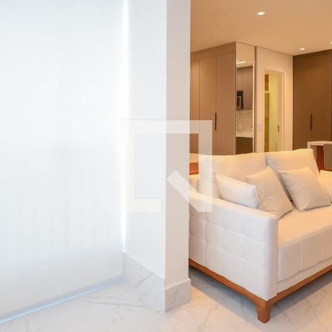 Studio à venda com 34m², 1 quarto e 1 vaga Studio à venda com 34m², 1 quarto e 1 vagaVaranda