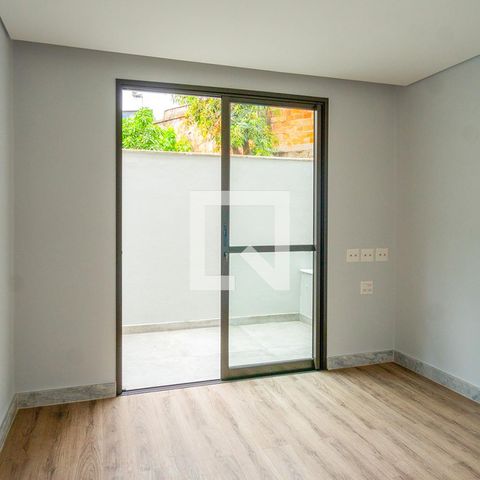 Casa à venda com 205m², 4 quartos e 2 vagas Casa à venda com 205m², 4 quartos e 2 vagasQuarto 3