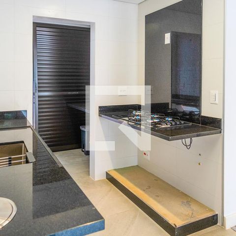 Casa à venda com 205m², 4 quartos e 2 vagas Casa à venda com 205m², 4 quartos e 2 vagasCozinha