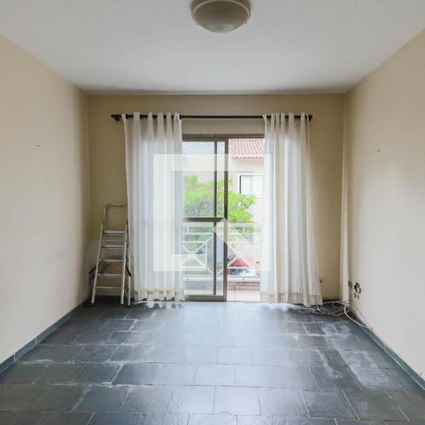 Casa de condomínio à venda com 80m², 2 quartos e 1 vaga Casa de condomínio à venda com 80m², 2 quartos e 1 vagaSala