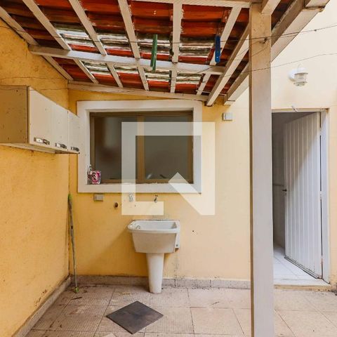 Casa de condomínio à venda com 80m², 2 quartos e 1 vaga Casa de condomínio à venda com 80m², 2 quartos e 1 vagaLavanderia
