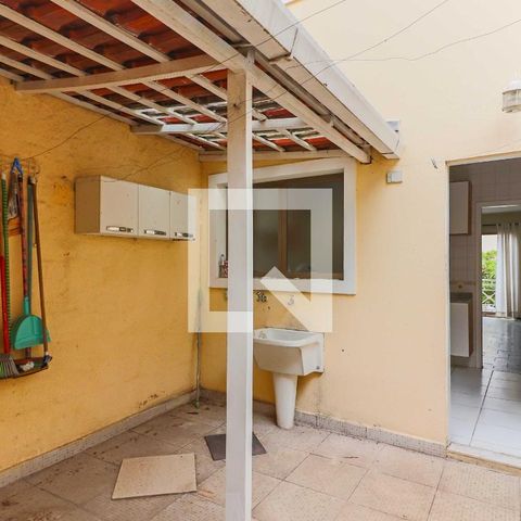 Casa de condomínio à venda com 80m², 2 quartos e 1 vaga Casa de condomínio à venda com 80m², 2 quartos e 1 vagaLavanderia