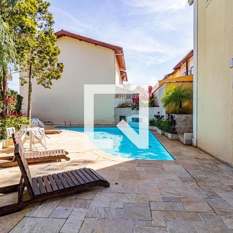Casa de condomínio à venda com 80m², 2 quartos e 1 vaga Casa de condomínio à venda com 80m², 2 quartos e 1 vagaÁrea comum - Piscina