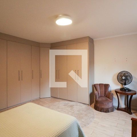 Casa à venda com 300m², 3 quartos e 2 vagas Casa à venda com 300m², 3 quartos e 2 vagasQuarto 1