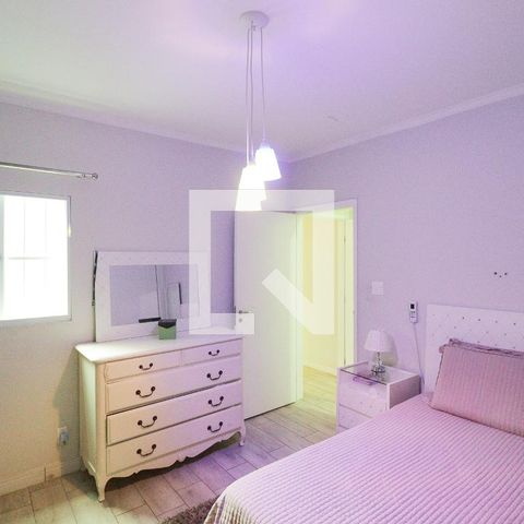 Casa à venda com 300m², 3 quartos e 2 vagas Casa à venda com 300m², 3 quartos e 2 vagasQuarto 2