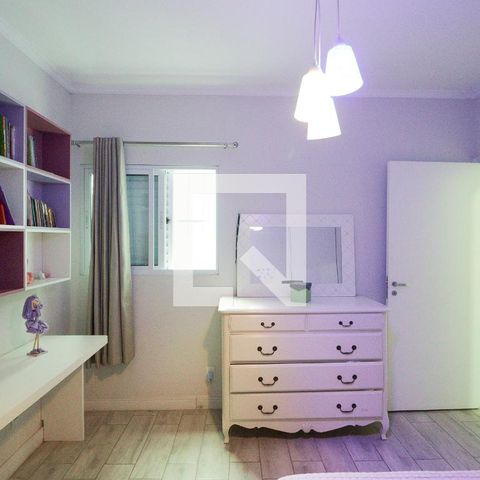 Casa à venda com 300m², 3 quartos e 2 vagas Casa à venda com 300m², 3 quartos e 2 vagasQuarto 2