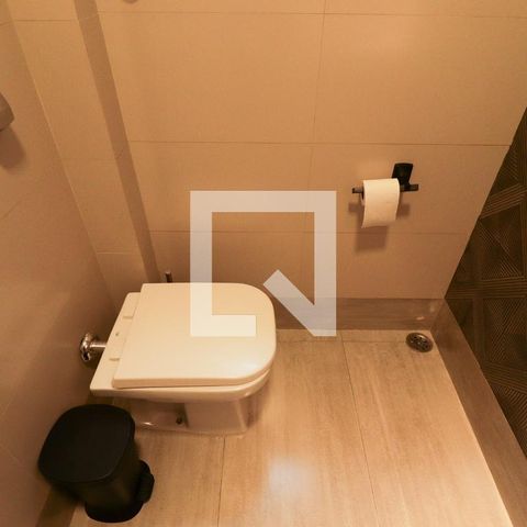 Casa à venda com 300m², 3 quartos e 2 vagas Casa à venda com 300m², 3 quartos e 2 vagasLavabo