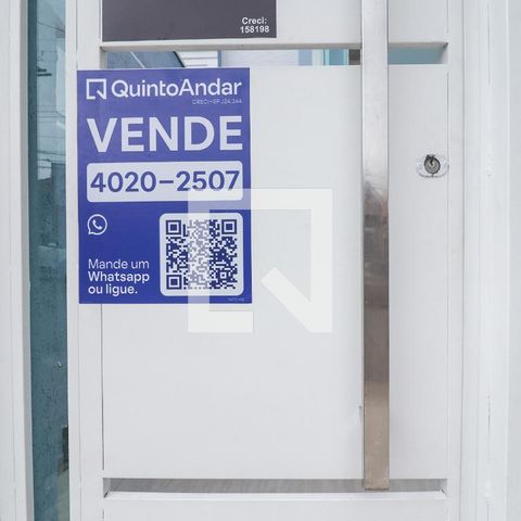 Casa à venda com 300m², 3 quartos e 2 vagas Casa à venda com 300m², 3 quartos e 2 vagasPlaca