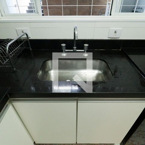 Casa à venda com 300m², 3 quartos e 2 vagas Casa à venda com 300m², 3 quartos e 2 vagasCozinha