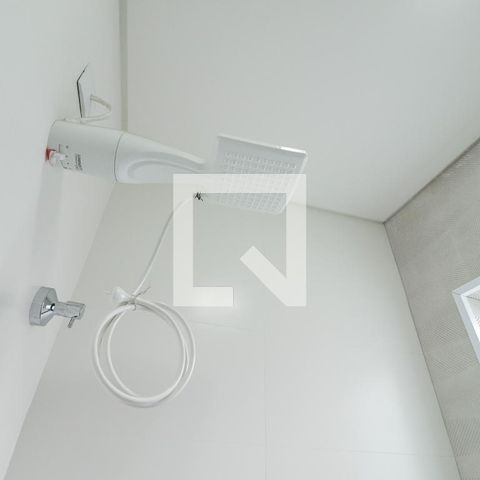Casa à venda com 300m², 3 quartos e 2 vagas Casa à venda com 300m², 3 quartos e 2 vagasBanheiro Social 2