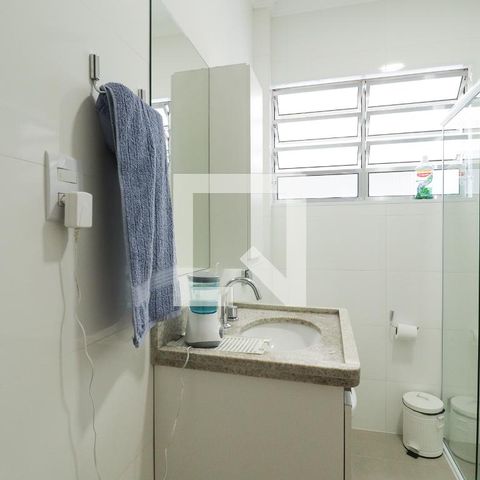 Casa à venda com 300m², 3 quartos e 2 vagas Casa à venda com 300m², 3 quartos e 2 vagasBanheiro Social