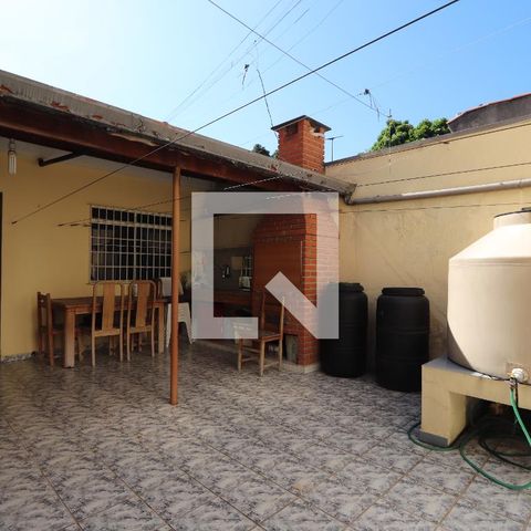 Casa à venda com 200m², 3 quartos e 2 vagasQuintal