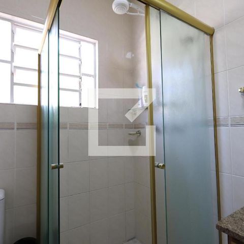 Casa à venda com 200m², 3 quartos e 2 vagasBanheiro