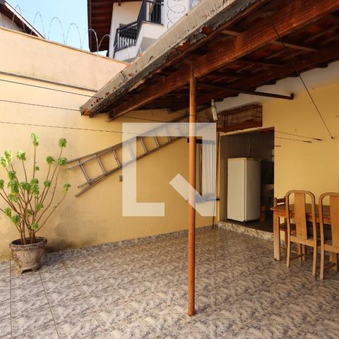Casa à venda com 200m², 3 quartos e 2 vagasQuintal