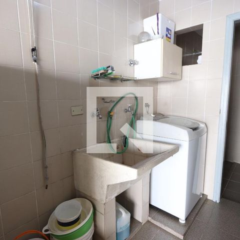 Casa à venda com 200m², 3 quartos e 2 vagasLavanderia