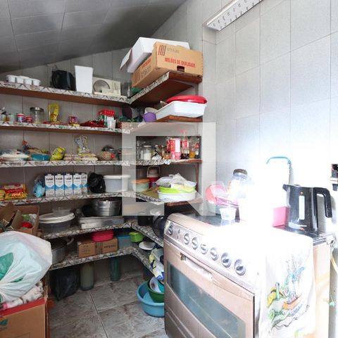 Casa à venda com 200m², 3 quartos e 2 vagasDespensa