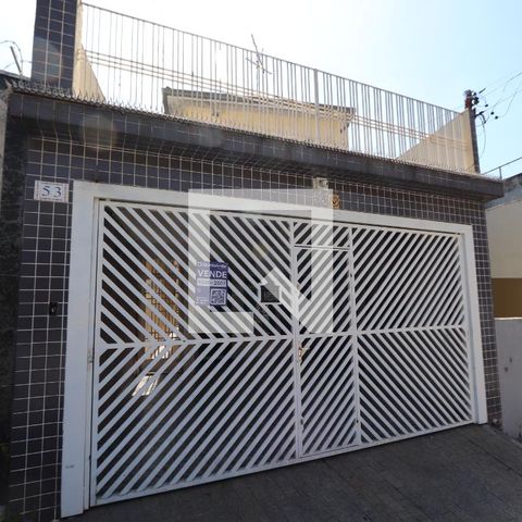 Casa à venda com 200m², 3 quartos e 2 vagasFachada