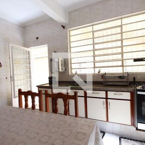 Casa à venda com 200m², 3 quartos e 2 vagasCozinha
