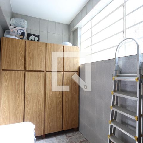Casa à venda com 200m², 3 quartos e 2 vagasDespensa