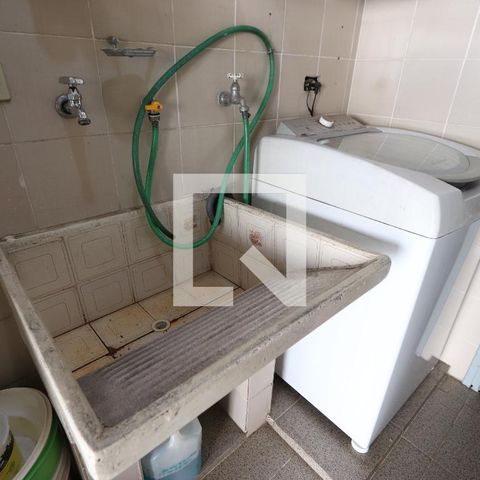 Casa à venda com 200m², 3 quartos e 2 vagasLavanderia