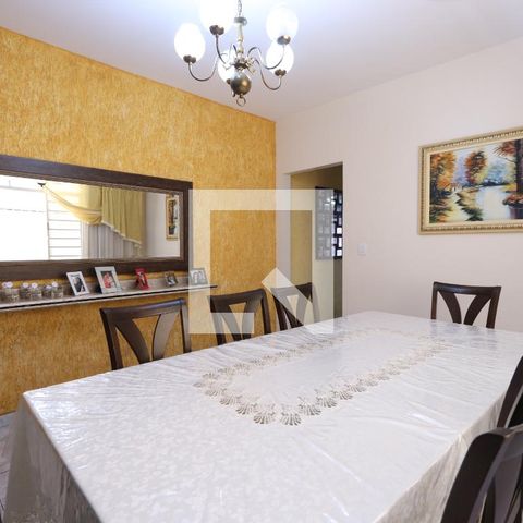Casa à venda com 200m², 3 quartos e 2 vagasCopa