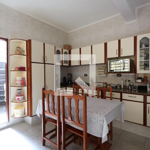 Casa à venda com 200m², 3 quartos e 2 vagasCozinha