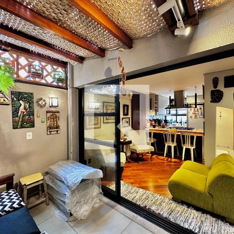 Casa de condomínio à venda com 105m², 1 quarto e 1 vaga Casa de condomínio à venda com 105m², 1 quarto e 1 vagaSacada