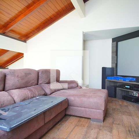 Casa para alugar com 500m², 3 quartos e 4 vagasSala de TV