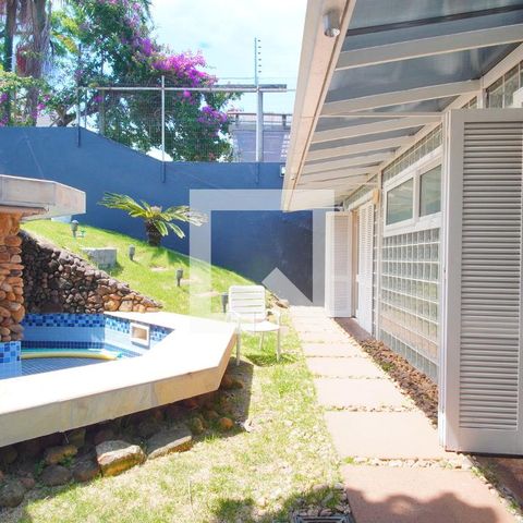 Casa para alugar com 500m², 3 quartos e 4 vagasQuintal