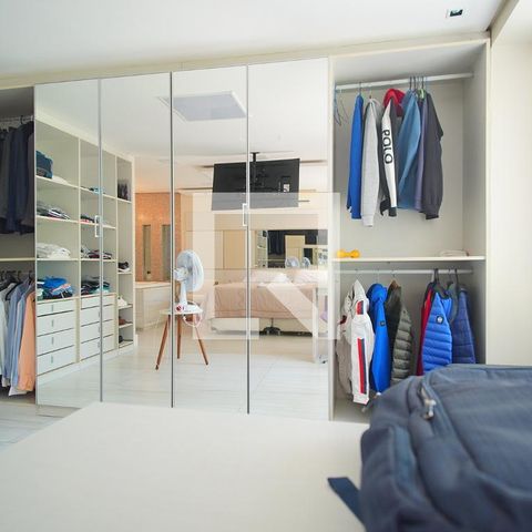 Casa para alugar com 500m², 3 quartos e 4 vagasCloset da Suíte