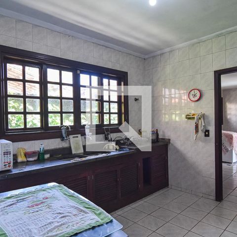 Casa à venda com 450m², 4 quartos e 3 vagasCozinha