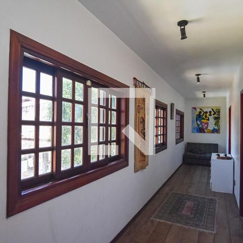 Casa à venda com 450m², 4 quartos e 3 vagascorredor