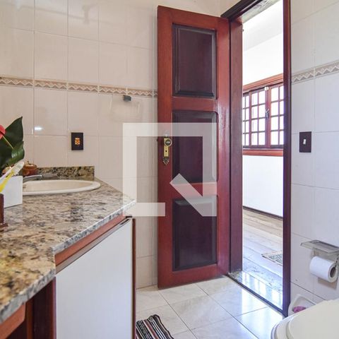 Casa à venda com 450m², 4 quartos e 3 vagasBanheiro