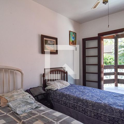 Casa à venda com 450m², 4 quartos e 3 vagasquarto