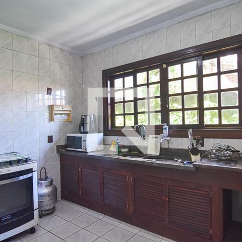 Casa à venda com 450m², 4 quartos e 3 vagasCozinha