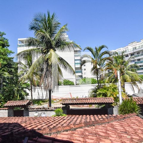 Casa à venda com 450m², 4 quartos e 3 vagasVista do quarto 2