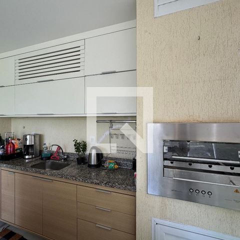 Apartamento à venda com 120m², 3 quartos e 2 vagas Apartamento à venda com 120m², 3 quartos e 2 vagasVaranda