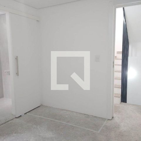 Casa à venda com 95m², 2 quartos e 1 vaga