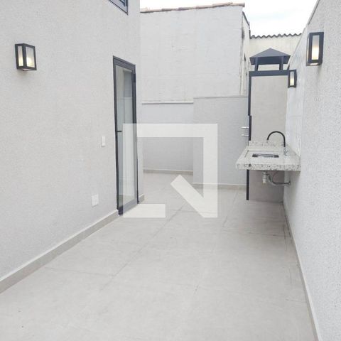 Casa à venda com 95m², 2 quartos e 1 vaga
